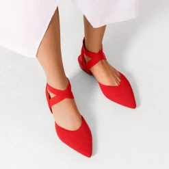 Ankle Strap Pointed Toe Flats With V-Cut Vamp