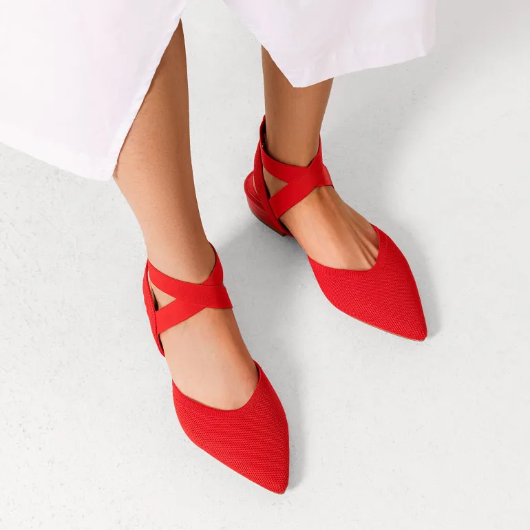 Ankle Strap Pointed Toe Flats With V-Cut Vamp