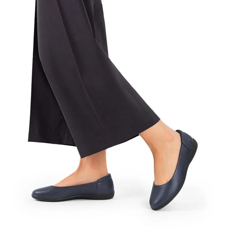Ascenelle Comfortable Round Toe Ballet Flats