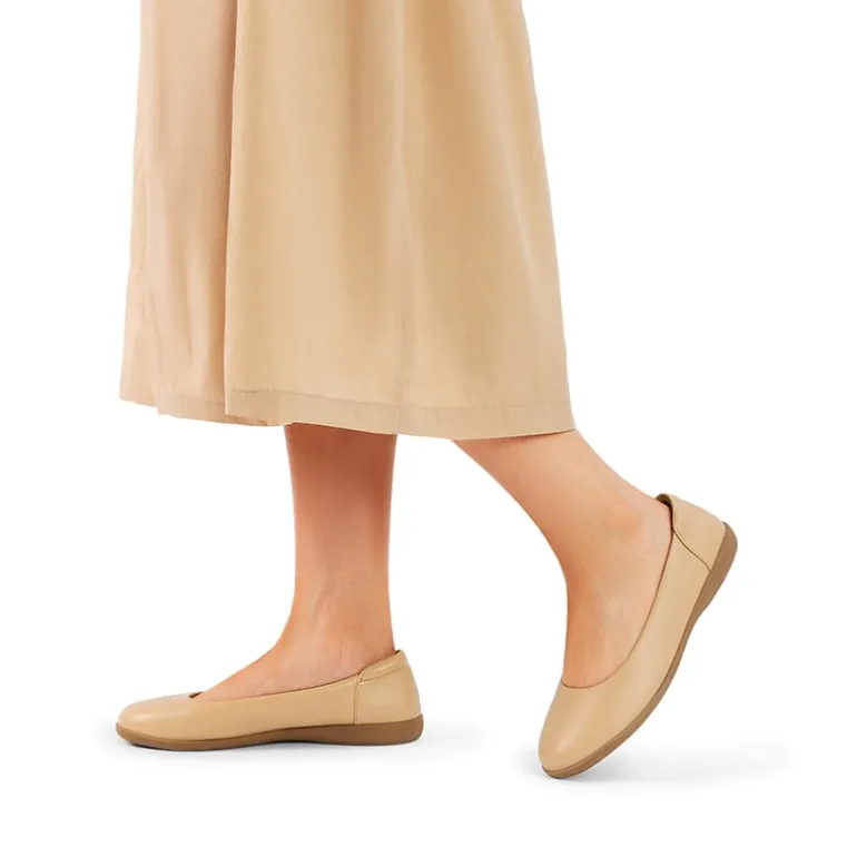 Ascenelle Comfortable Round Toe Ballet Flats