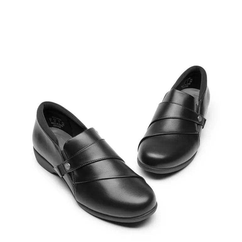 Ascenelle Ergonomic Slip-On Vegan Leather Flats