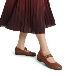 Ascenelle Wide-Toe Comfort Chic Flats