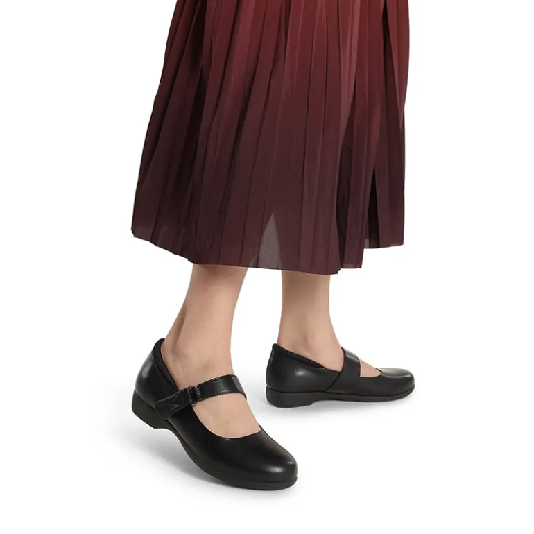Ascenelle Wide-Toe Comfort Chic Flats
