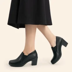 Ascenelle Wide Width Comfortable Round Toe Block Heel Pumps