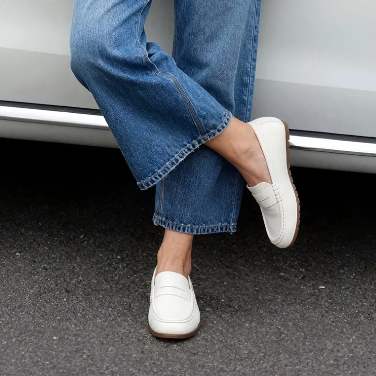Ascenelle Women’s Comfortable Loafers with Arch Support