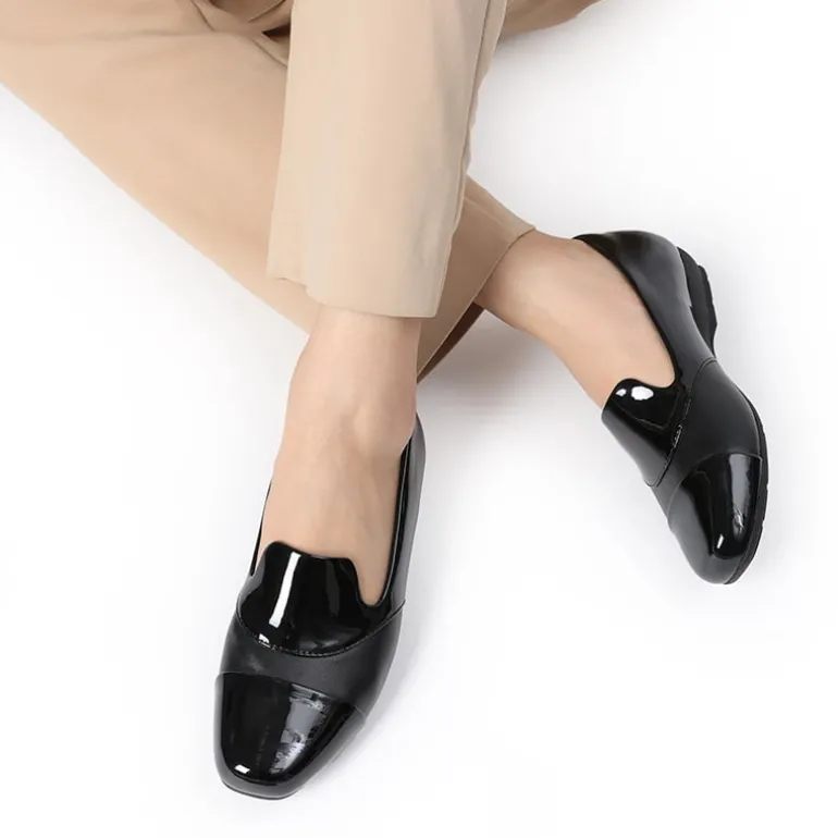 Ascenelle Women’s Wide Fit Elastic Loafers