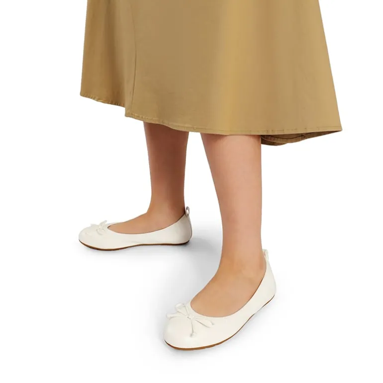 Ascenelle Women’s Wide-Toe Ballet Flats with Arch Support