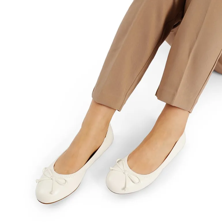 Ascenelle Women’s Wide-Toe Ballet Flats with Arch Support