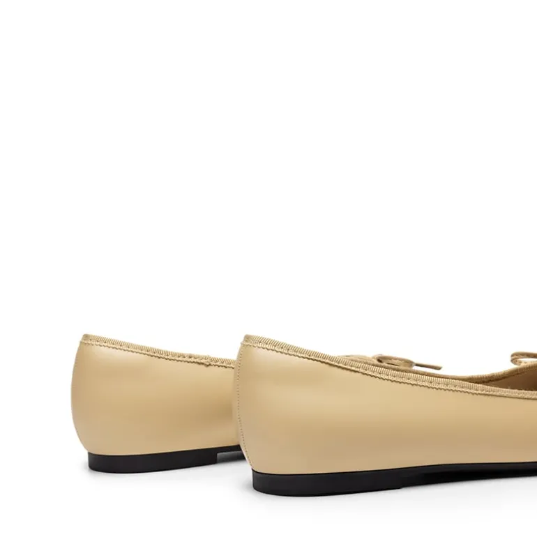 Bow Dual-tone Cap Toe Flats