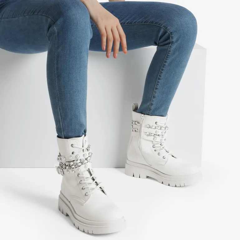 Chains Pearl Chunky Lug Sole Boots