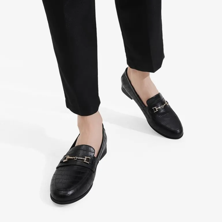 Chic Metallic Detail Loafers