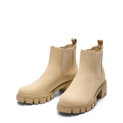 Chunky Lug Sole Chelsea Boots