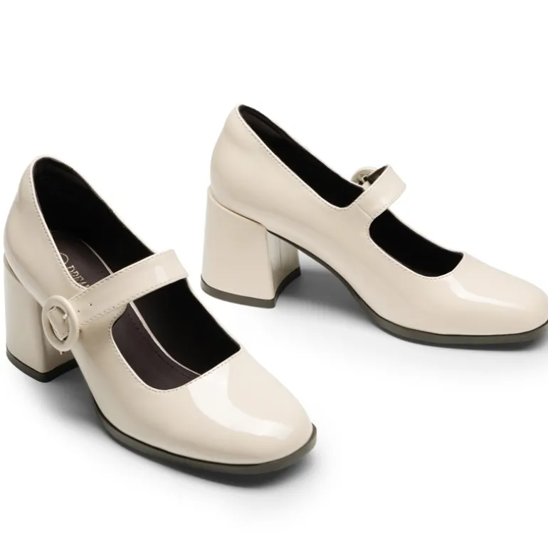 Chunky Mary Jane Pumps