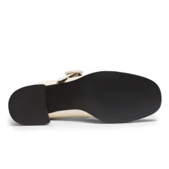 Chunky Mary Jane Pumps