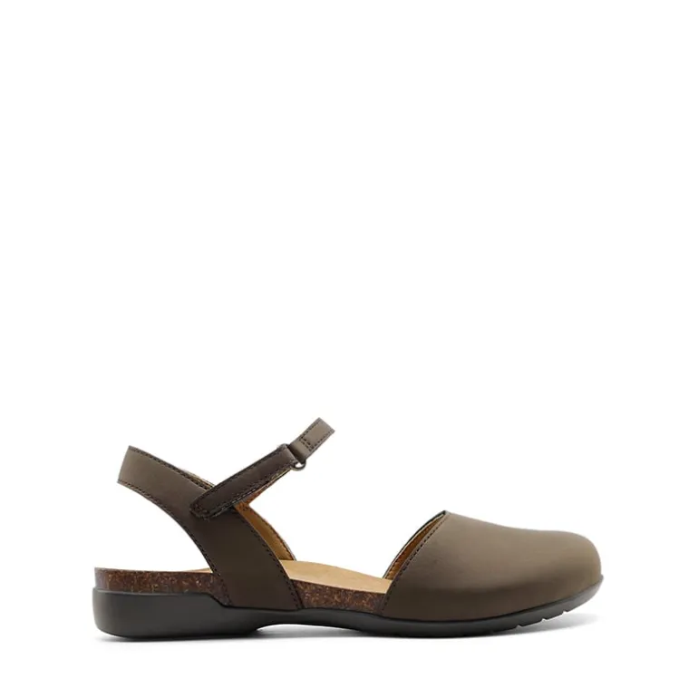 Closed Toe Arch Support Sandals