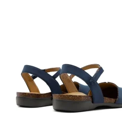 Closed Toe Arch Support Sandals