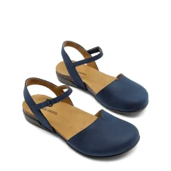 Closed Toe Arch Support Sandals