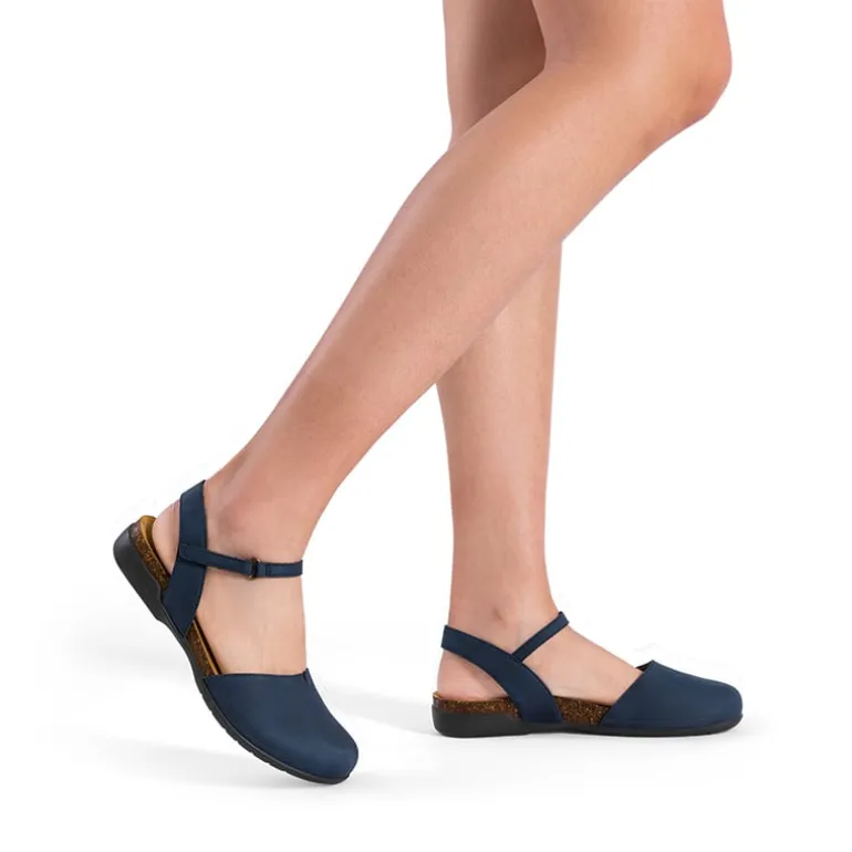 Closed Toe Arch Support Sandals