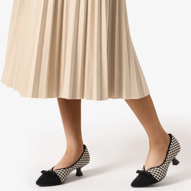 Comfortable Dressy Bow Pumps