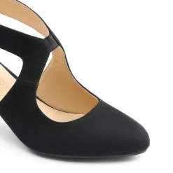 Cutout Pointy Toe Kitten Heel Pumps