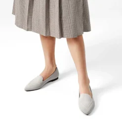 Flexible Pointed Toe Sustainable Loafers