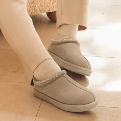 [FuzzyEasy Women's Slip-on] Embroidered Suede Fuzzy Cozy Slippers