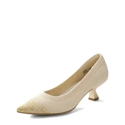 Knitted Pointed-Toe Kitten Heels