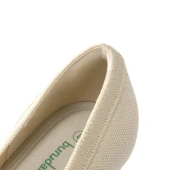 Knitted Pointed-Toe Kitten Heels