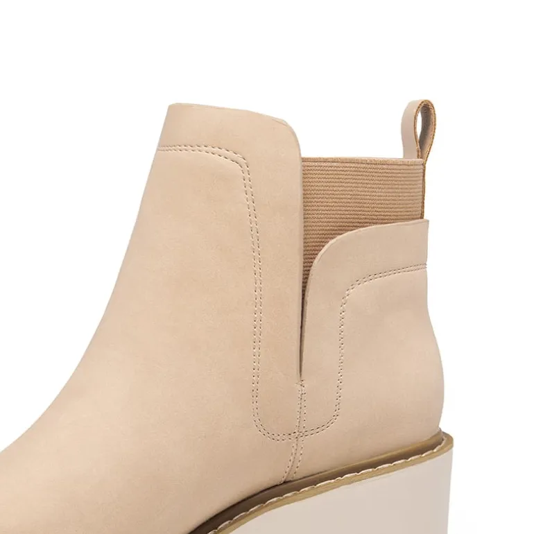 Lug Outsole Pull-On Chelsea Boots