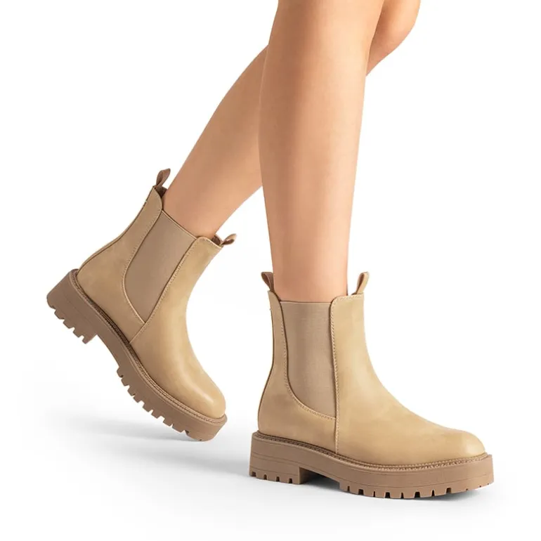 Lug-Sole Slip-on Chelsea boots
