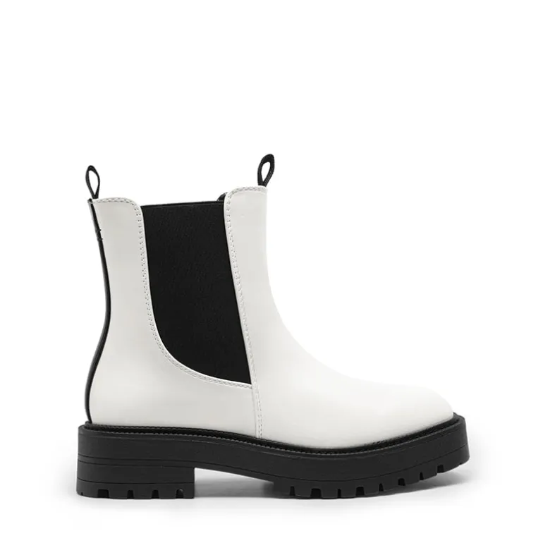Lug-Sole Slip-on Chelsea boots