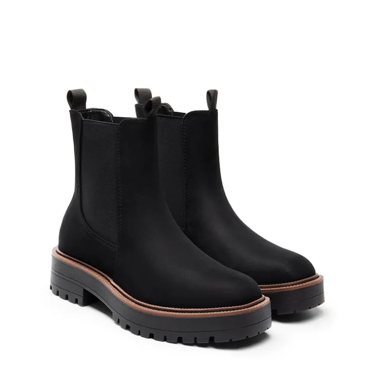Lug-Sole Slip-on Chelsea boots