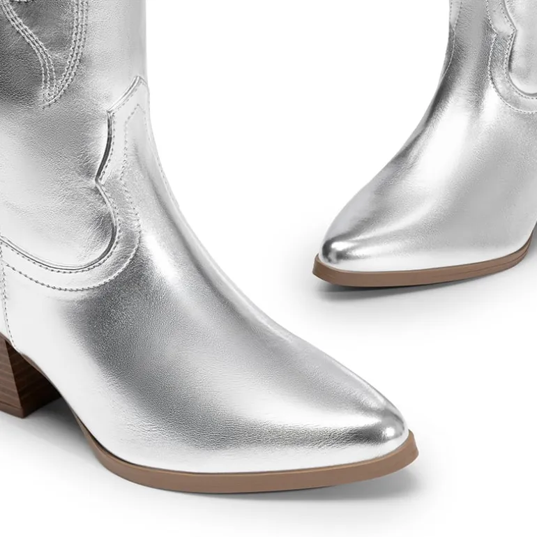 Pointed-Toe Cowgirl Knee-high Boots