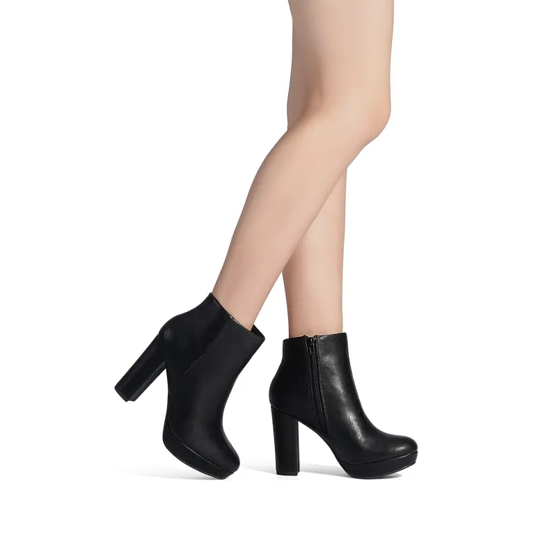 Round-Toe High Heel Chunky Ankle Boots