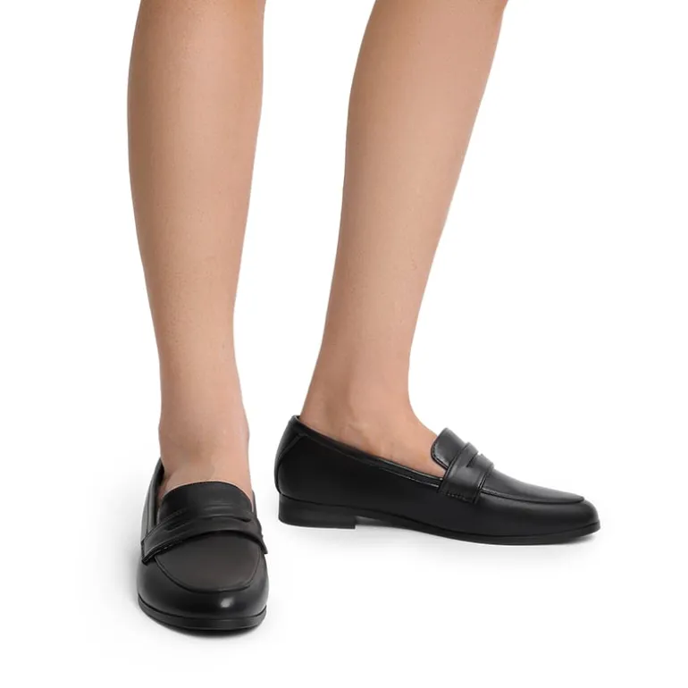 Round Toe Slip-on Penny Loafers