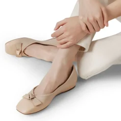 Square Toe Low Wedge Bow Flats