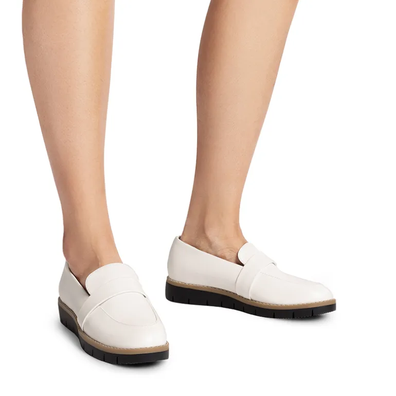 Women’s Classic Vegan Leather Loafers