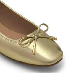Women’s Elegant Pearl Rhinestone Flats