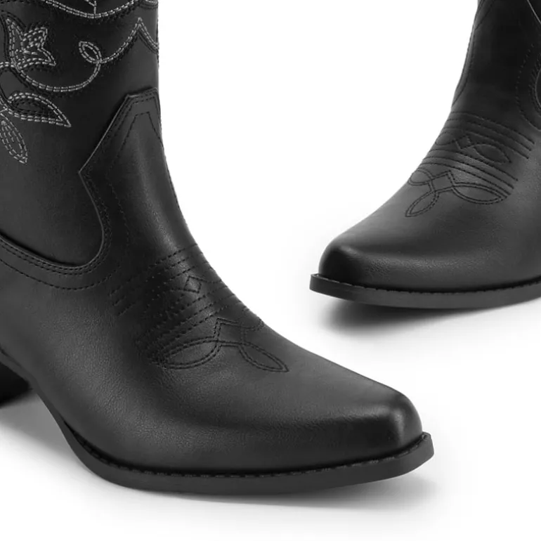 Women’s Embroidered Distressed Cowgirl Boots