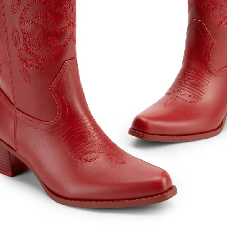 Women’s Embroidered Distressed Cowgirl Boots