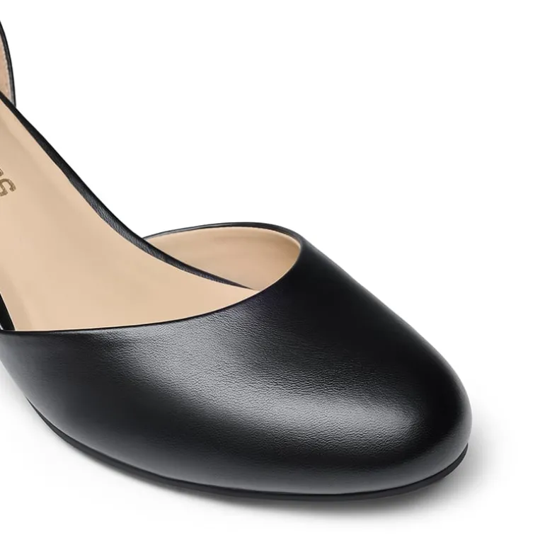 Women’s Round-Toe D’Orsay Block Heel Pumps